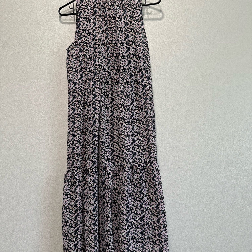 Sleeveless Floral midi/Maxi Dress in Black and Light Pink,small,high neck,tiered
